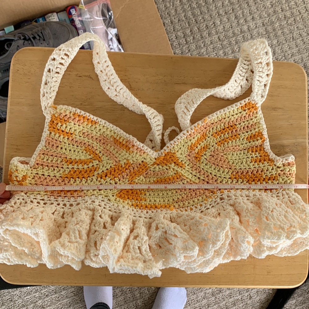 SIZE L/XL Handmade Crochet Crop Top - Picture 6 of 9